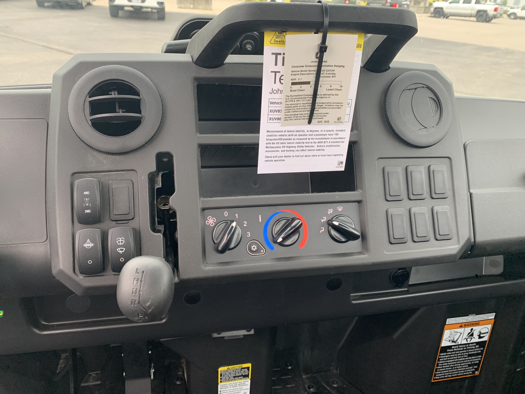 2024 John Deere XUV 835M HVAC Image 8