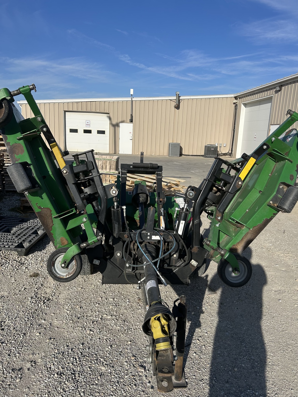 2017 Frontier FM3012 Image 4