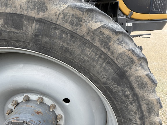 2017 RoGator RG1100B - Photo10