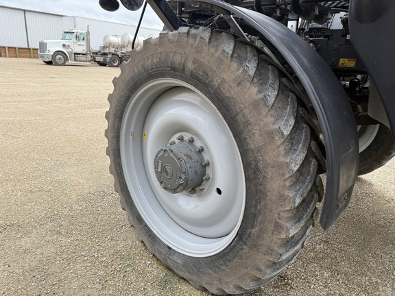 2017 RoGator RG1100B - Photo2
