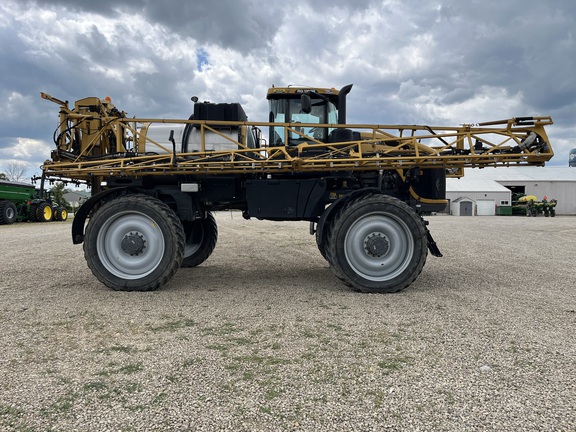 2017 RoGator RG1100B - Photo4