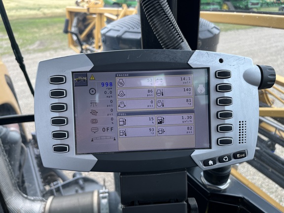 2017 RoGator RG1100B - Photo39