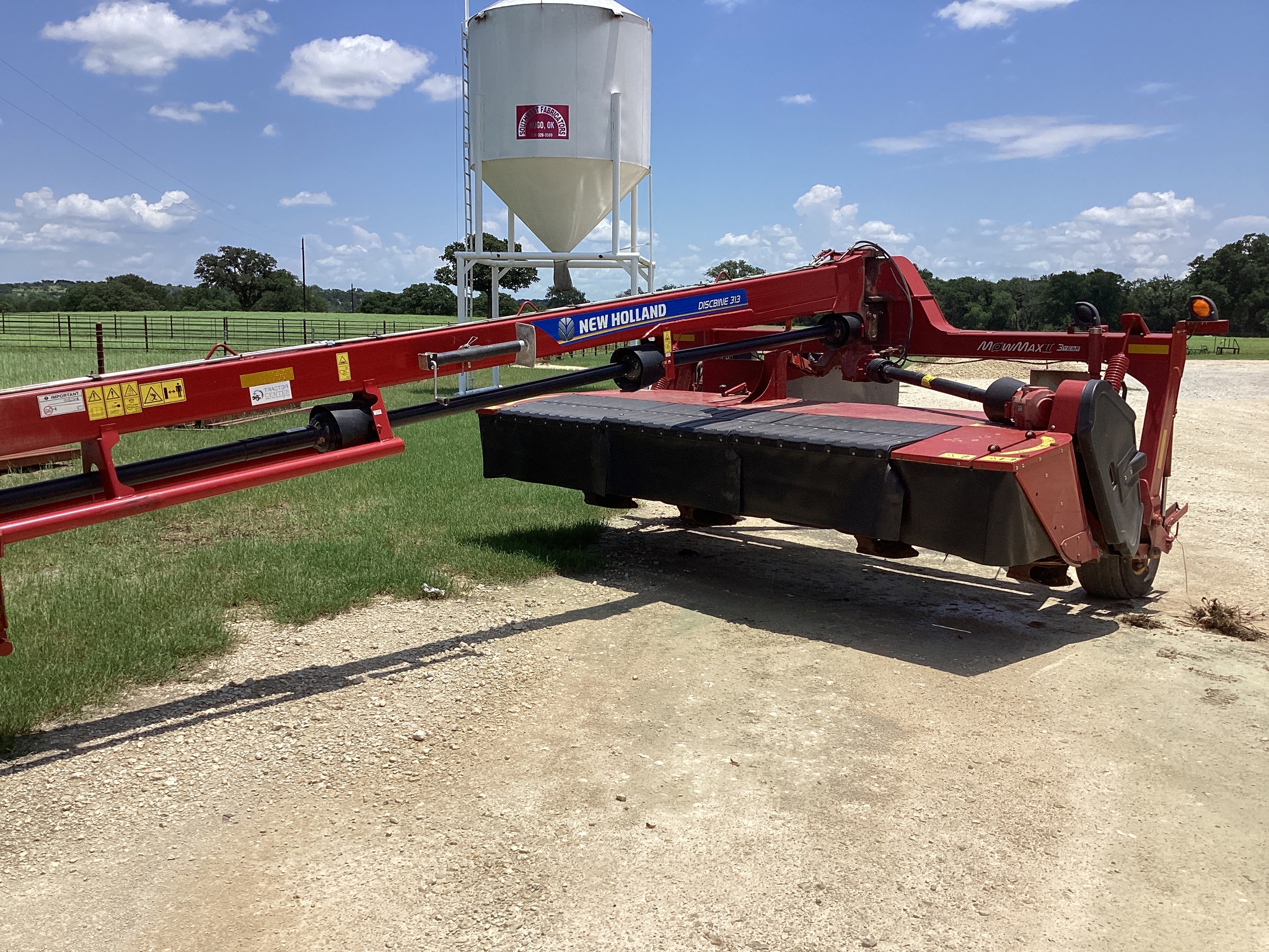 2020 New Holland 313 Image 3
