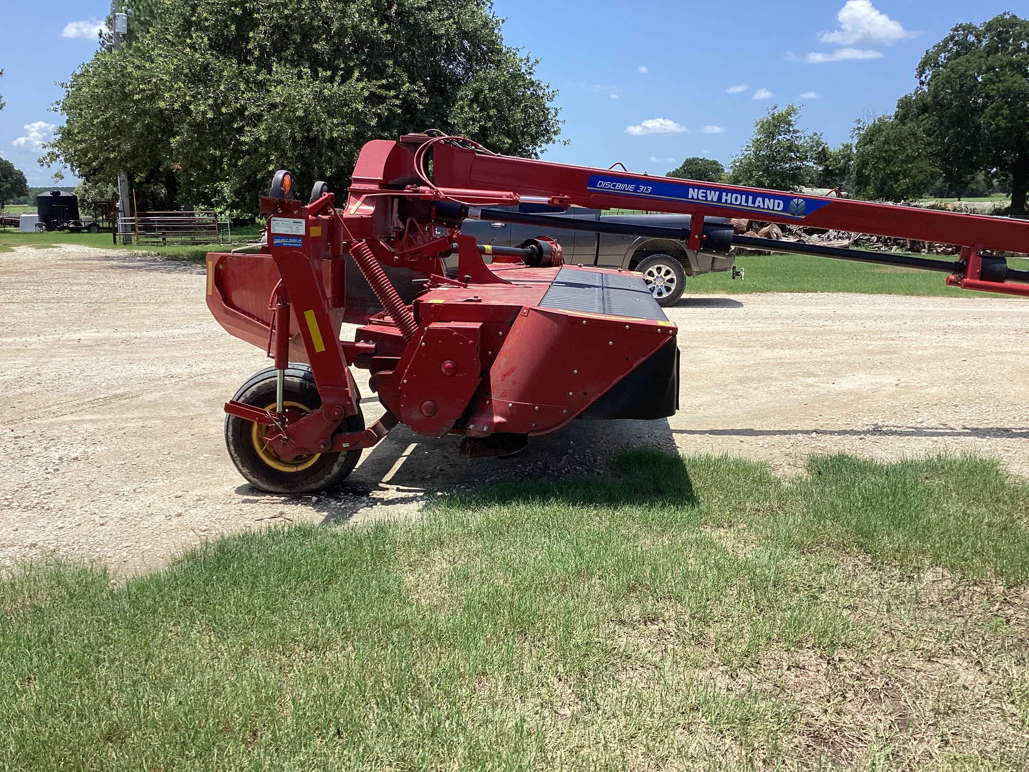 2020 New Holland 313 Image 4