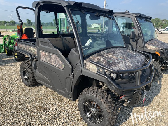 Photo of 2024 John Deere XUV 835M