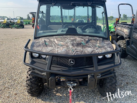 Photo of 2024 John Deere XUV 835M