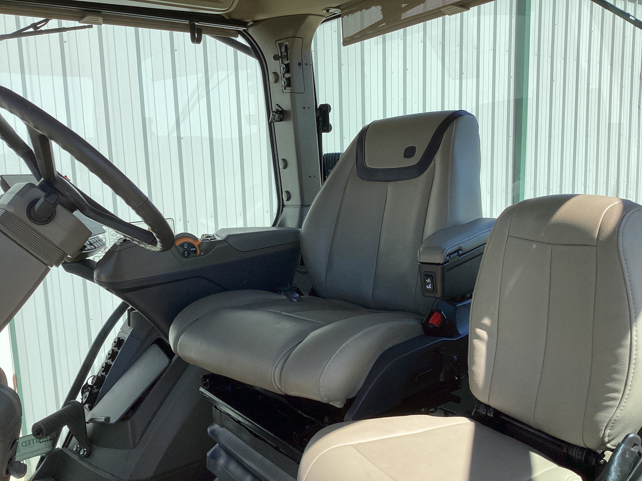 2024 John Deere 8RX 410 Image 16