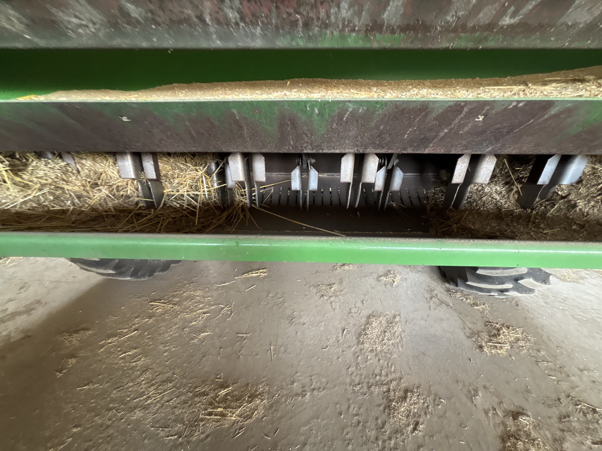 Used 2017 John Deere S670 Combines at Koenig Equipment in Oxford, OH - PhotoXL16