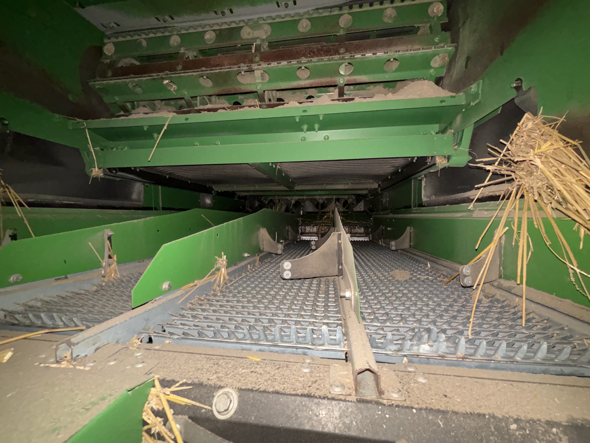 Used 2017 John Deere S670 Combines at Koenig Equipment in Oxford, OH - PhotoXL46