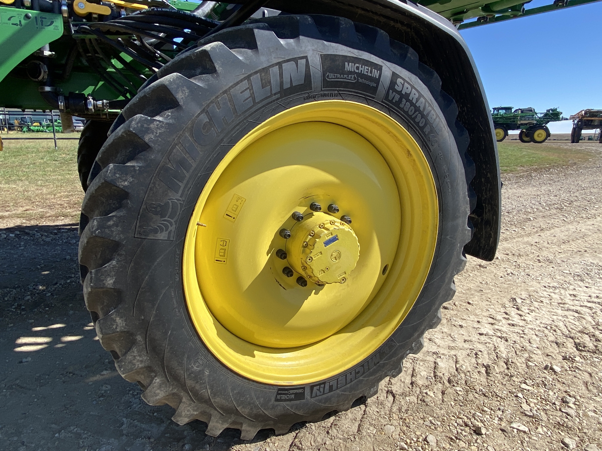 2022 John Deere 410R Image 14