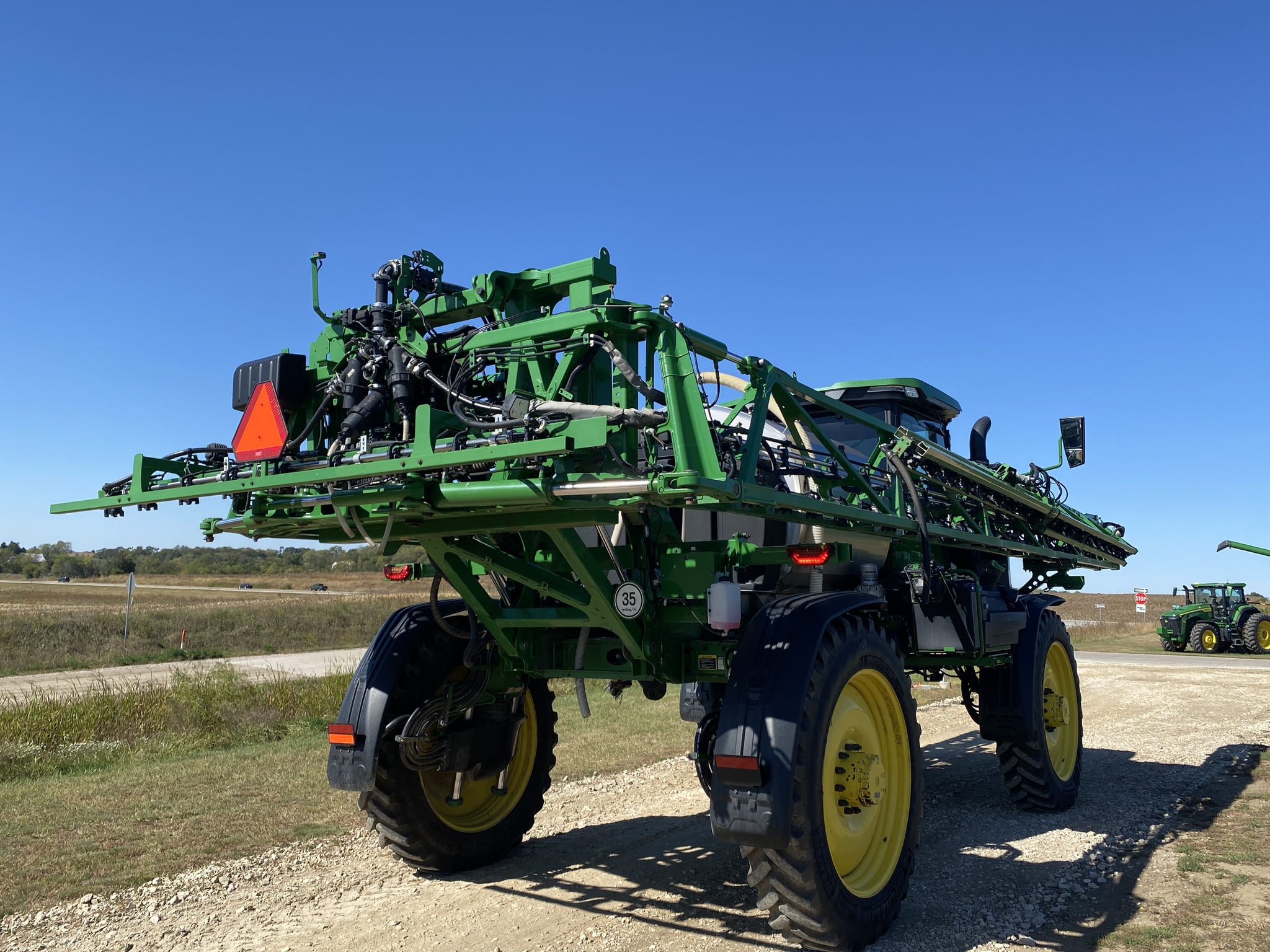 2022 John Deere 410R Image 5