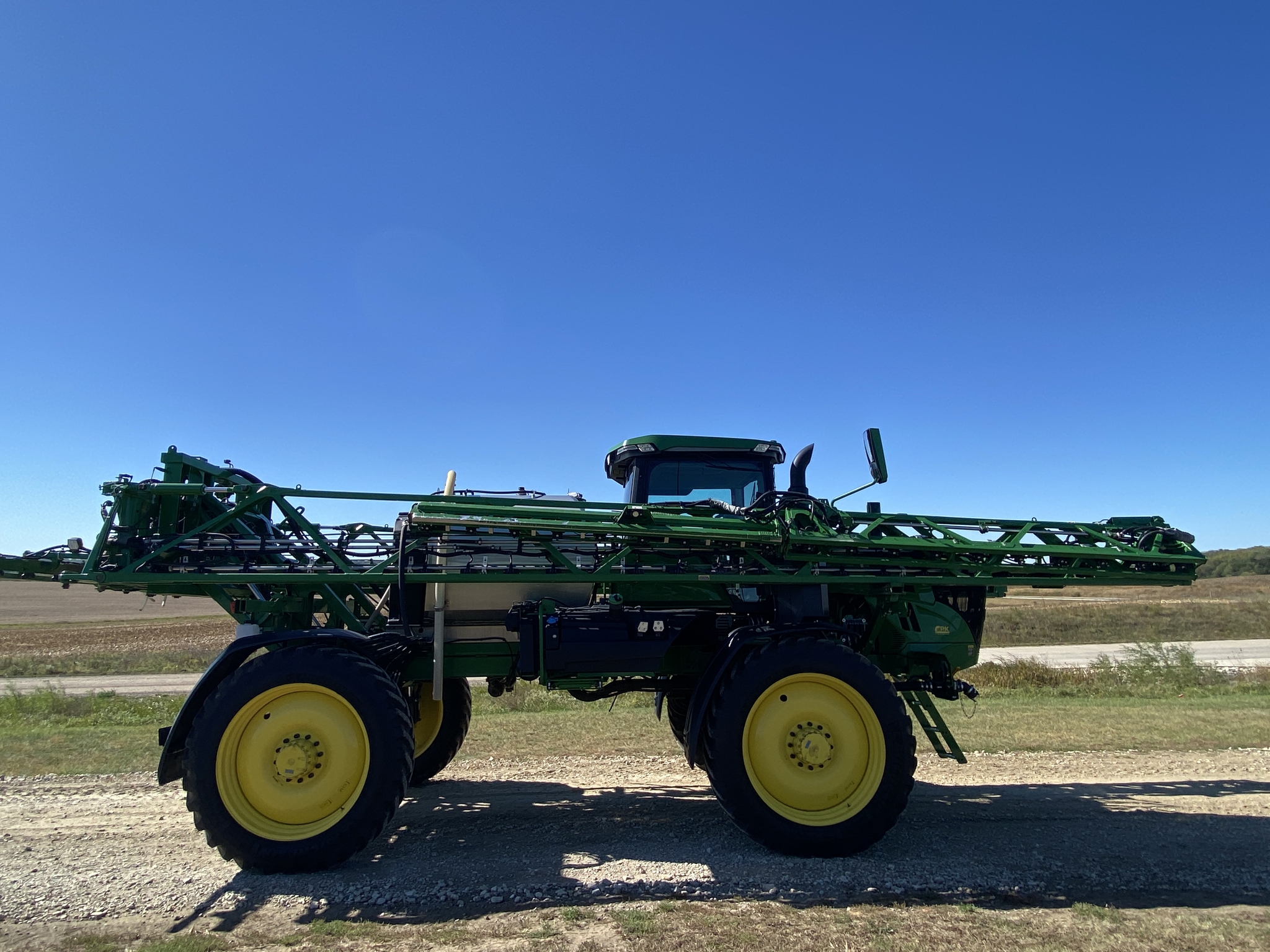 2022 John Deere 410R Image 4