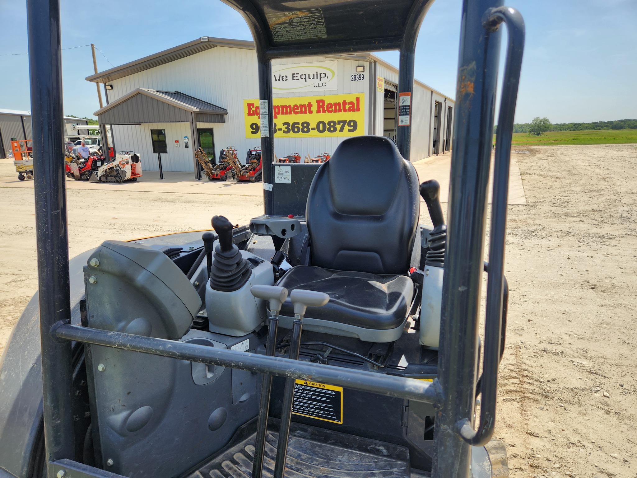 2023 John Deere 35 P Image 11
