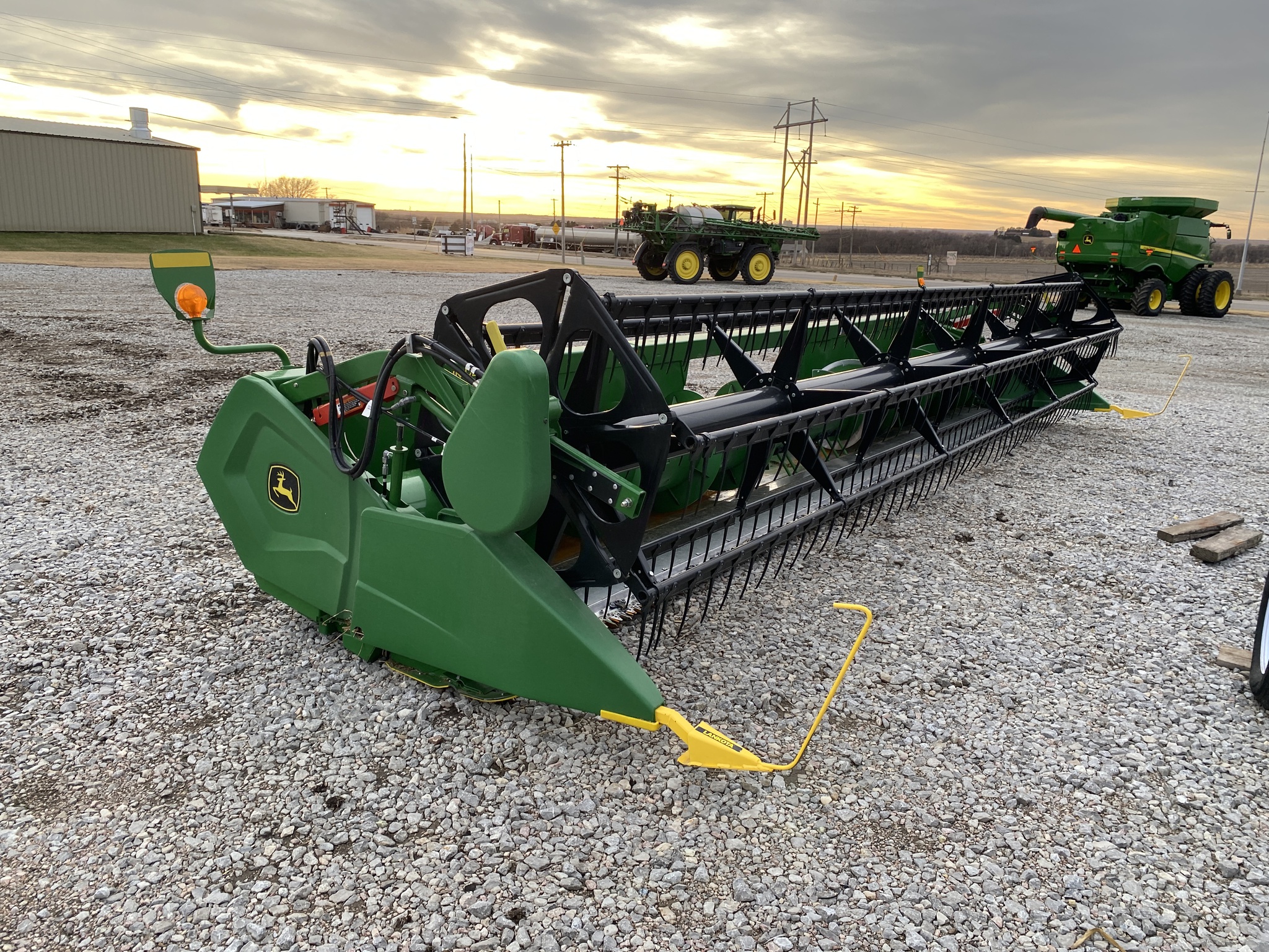 2025 John Deere FA 25 Image 2