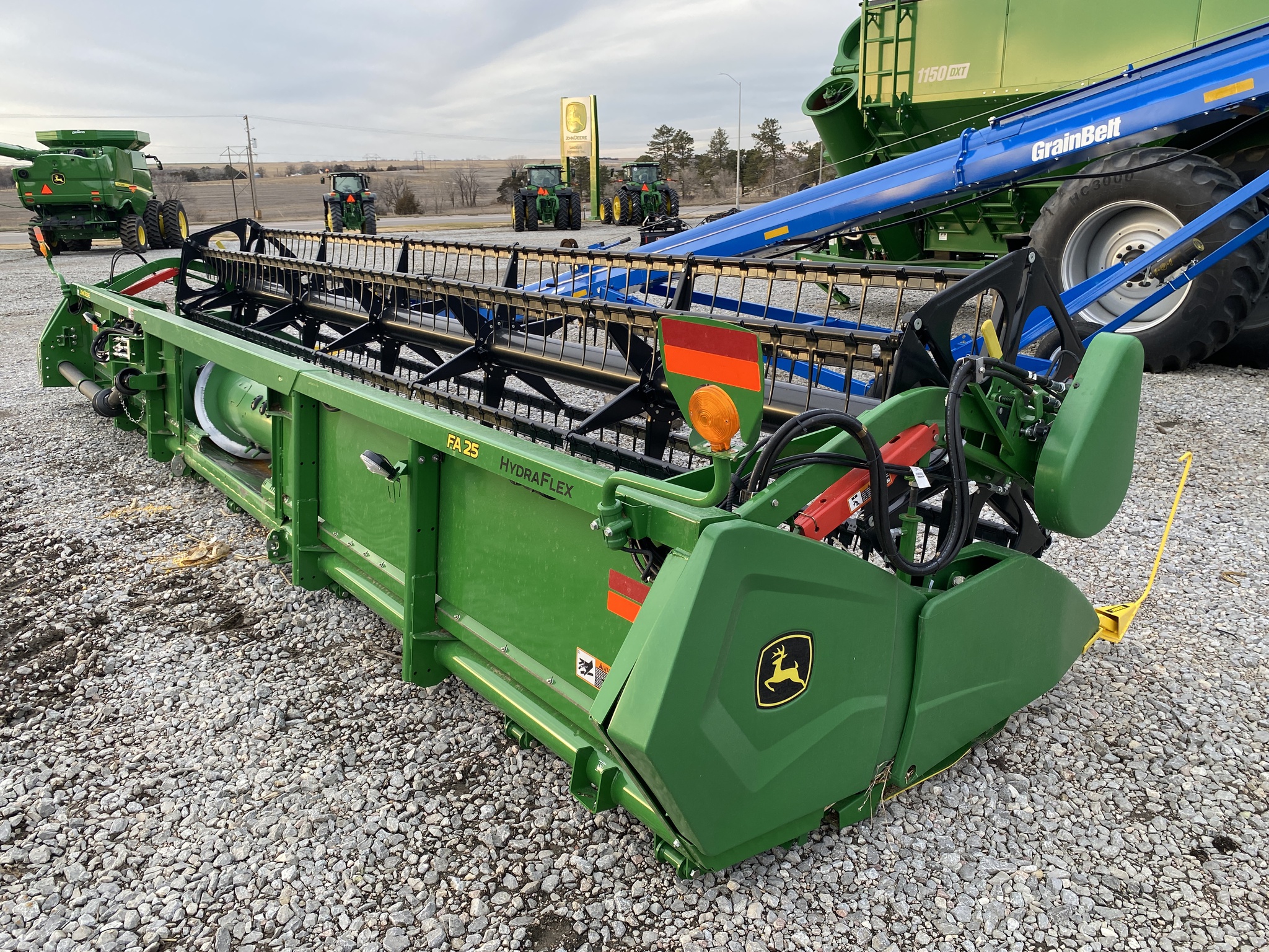 2025 John Deere FA 25 Image 4