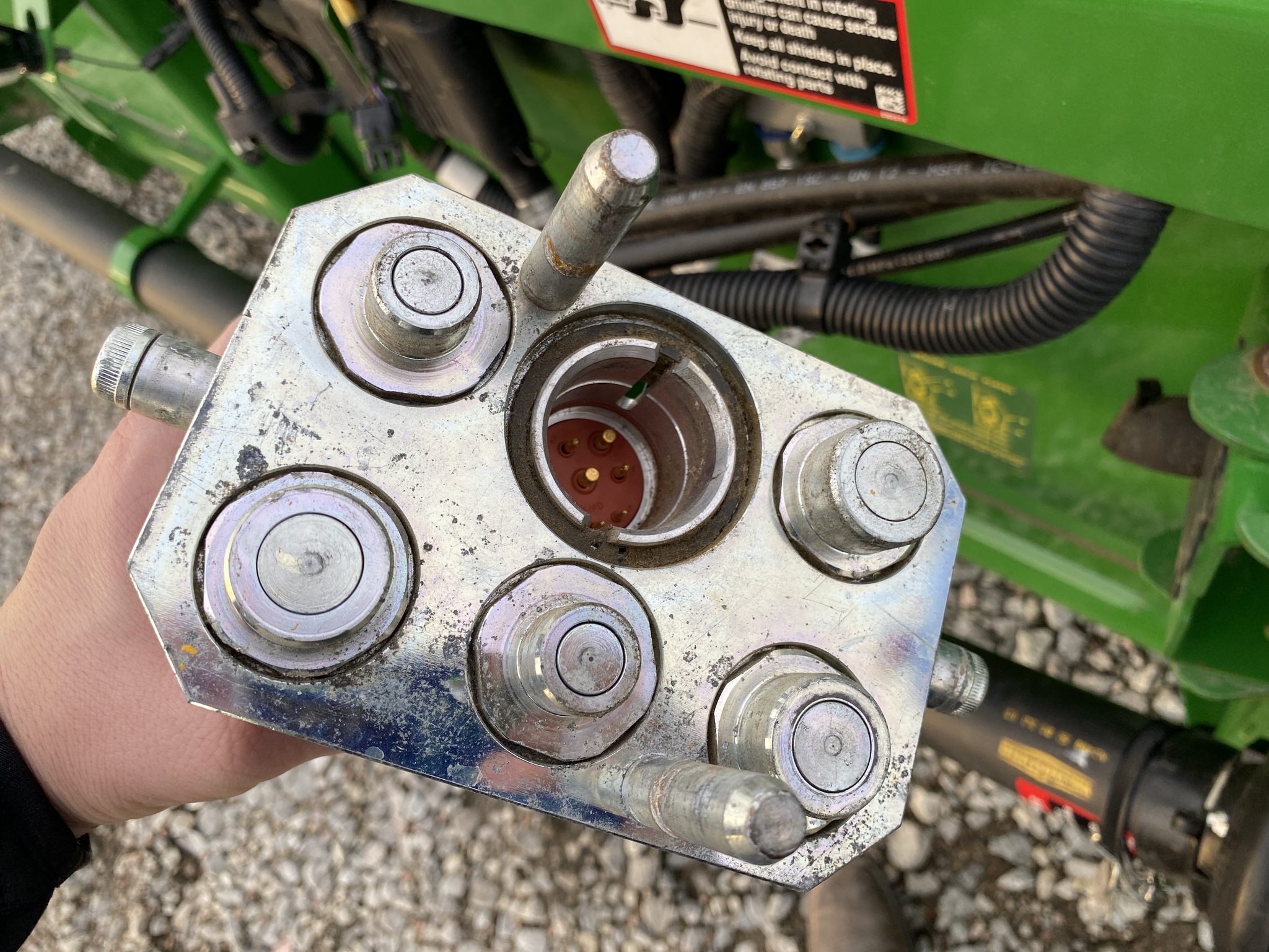 2025 John Deere FA 25 Image 10