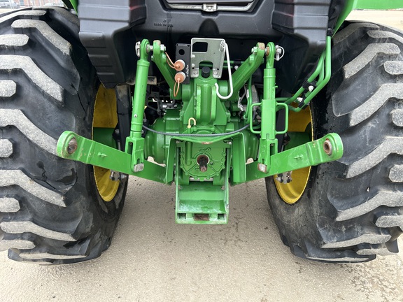 Used 2022 John Deere 4066R Compact Utility Tractors at Horizon Ag & Turf in Wetaskiwin, AB - Photo10