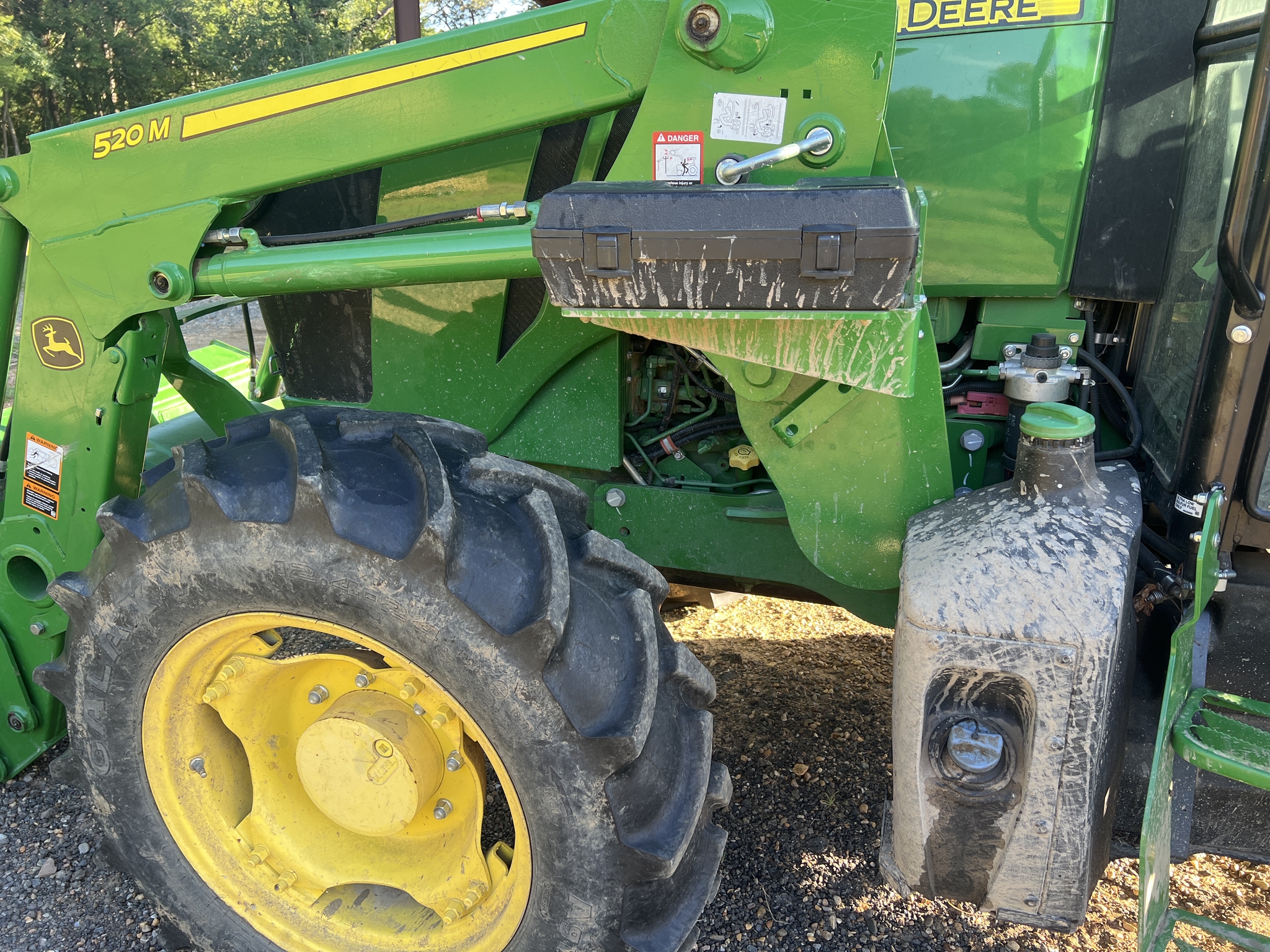 2022 John Deere 5100E Image 13