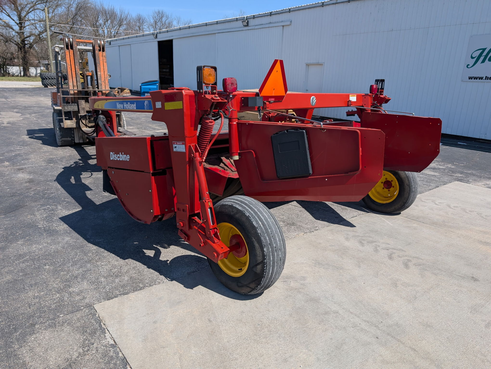  2010 New Holland H7230 at Heritage Tractor in Lamar, MO