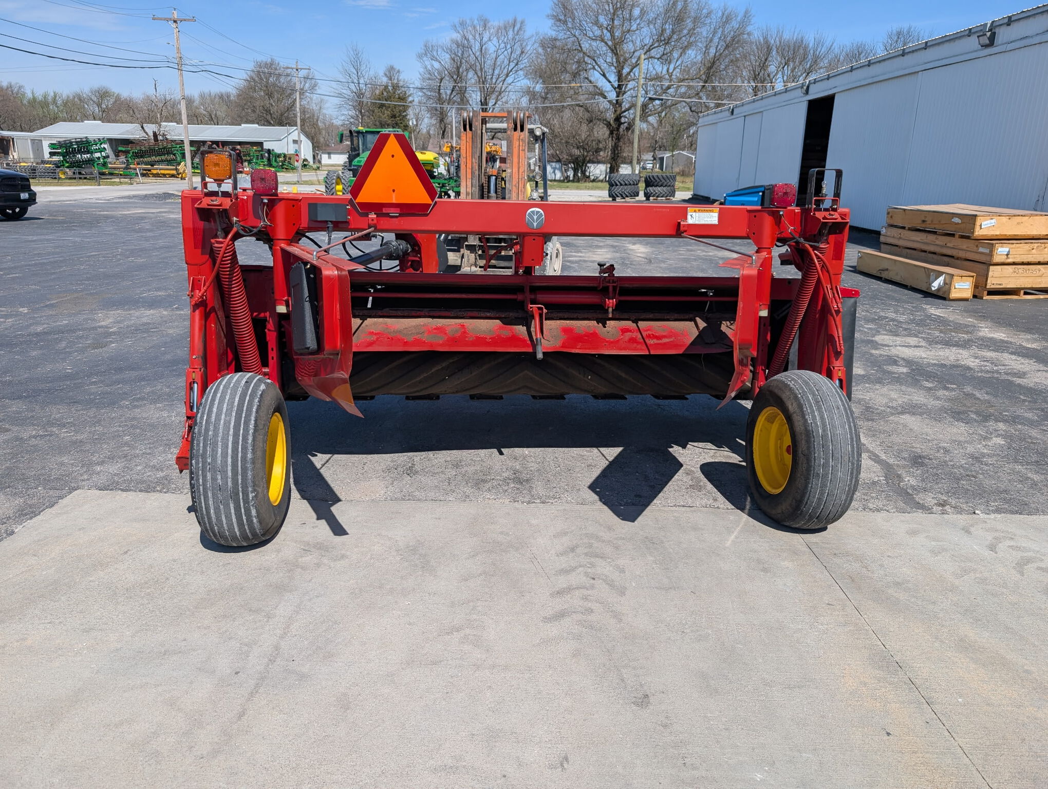  2010 New Holland H7230 at Heritage Tractor in Lamar, MO