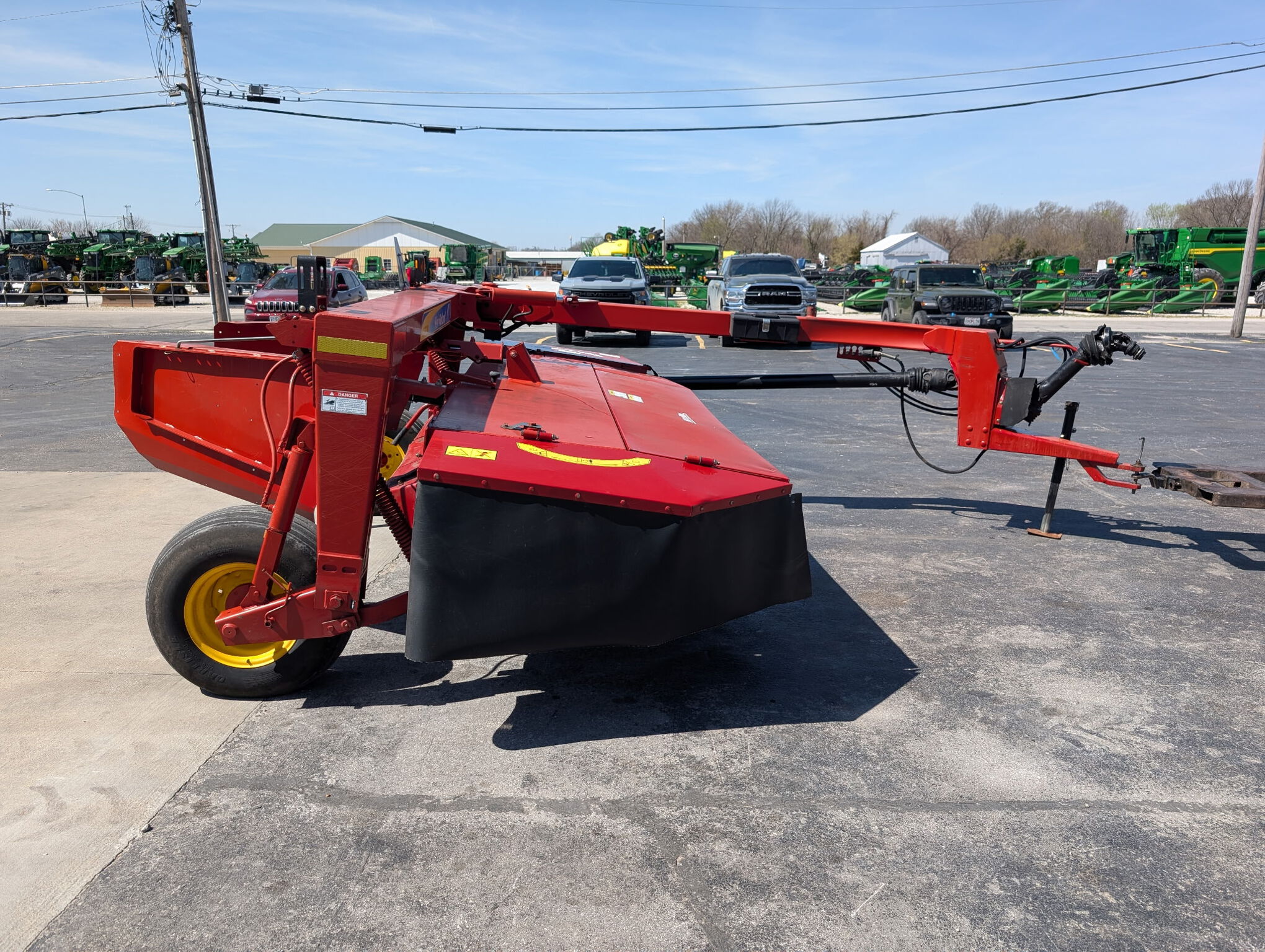  2010 New Holland H7230 at Heritage Tractor in Lamar, MO