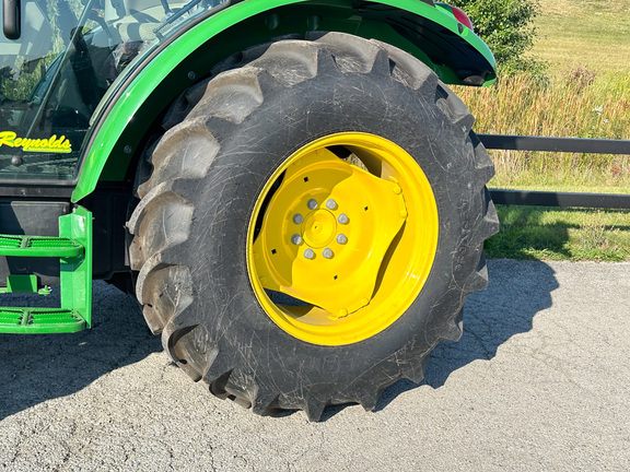 2024 John-Deere 5075E