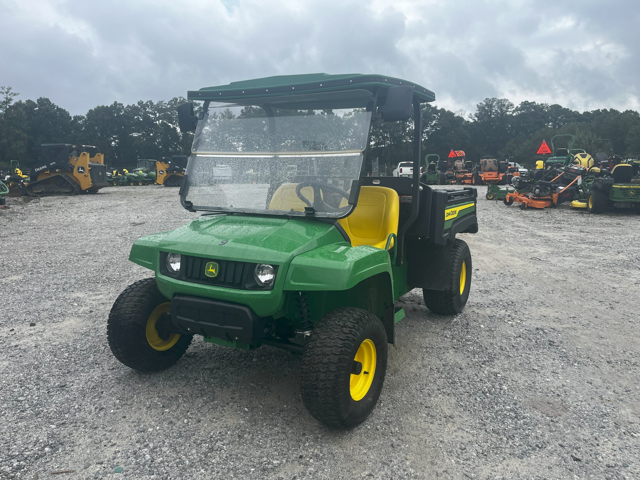 2023 John Deere TE 4X2 ELECTRIC GATOR Image 1