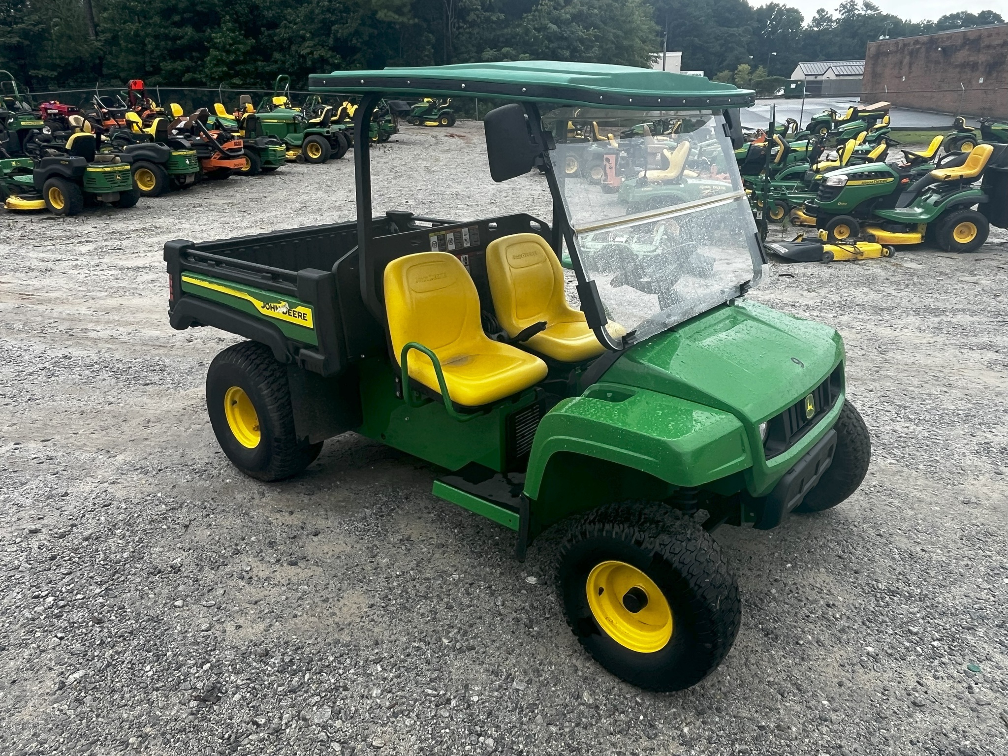 2023 John Deere TE 4X2 ELECTRIC GATOR Image 5