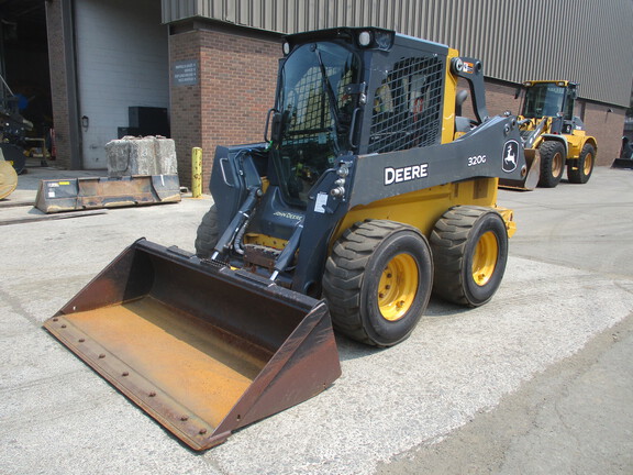 Photo of a 2022 John Deere 320G