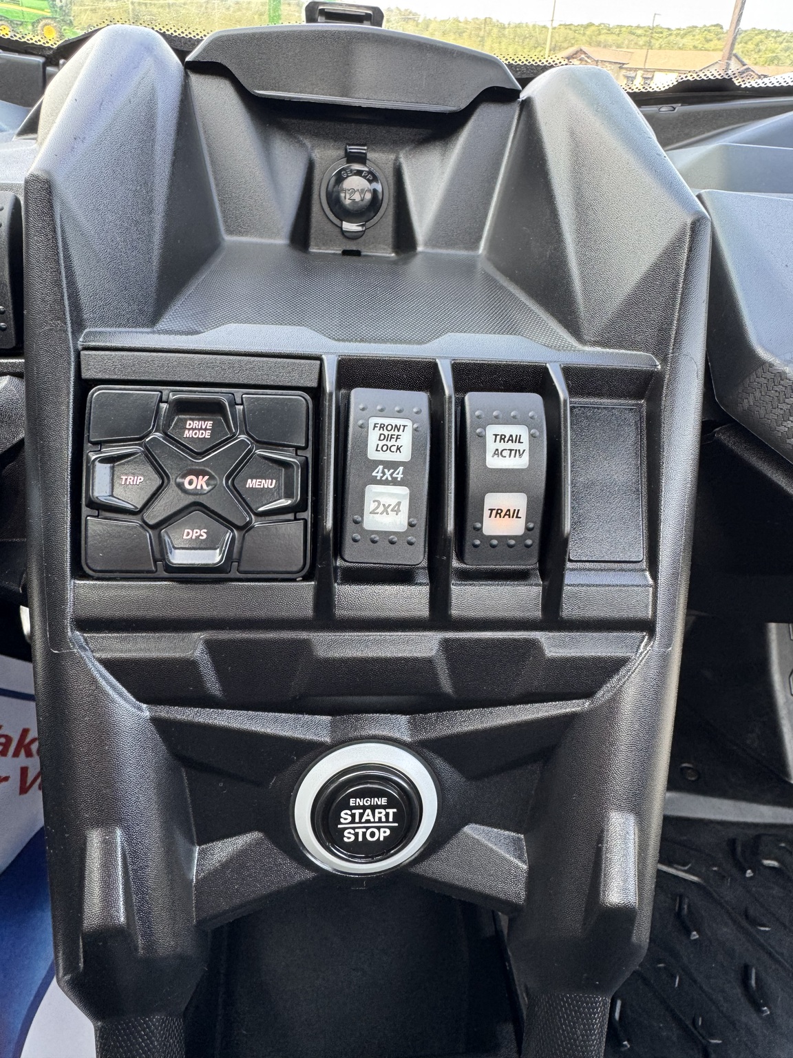 2024 Can-Am MAVERICK X3 DS TURBO RR Image 11