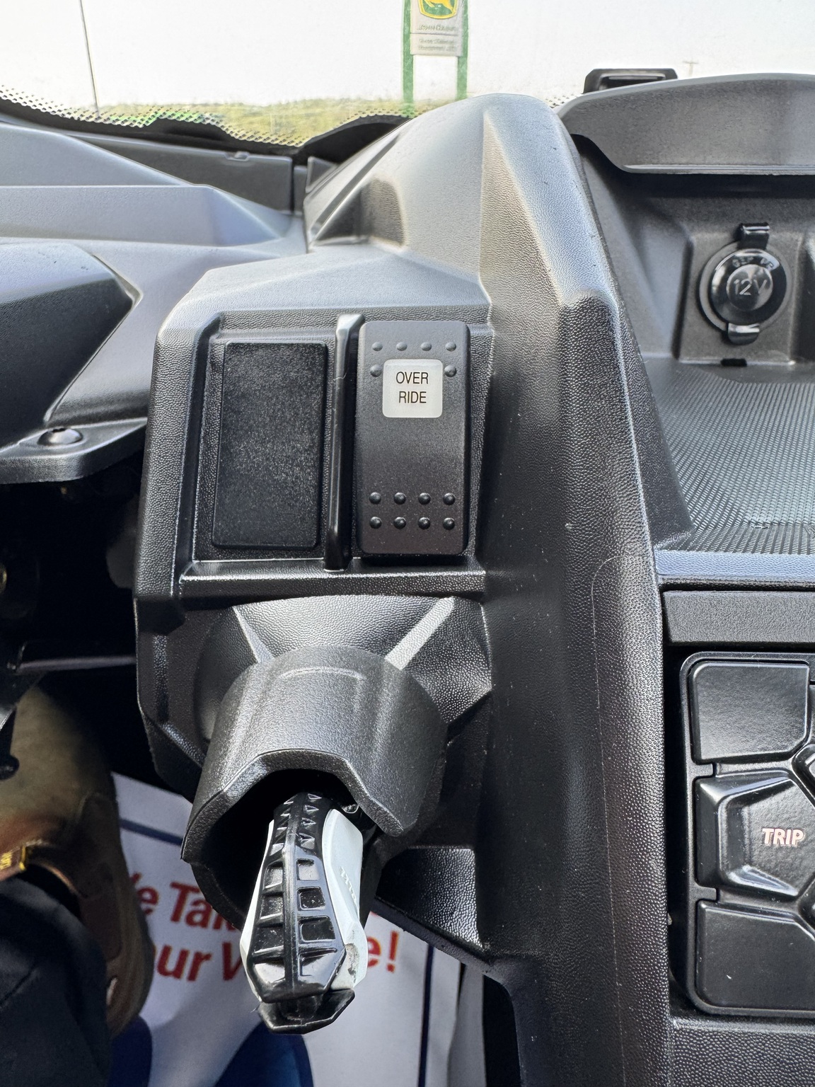 2024 Can-Am MAVERICK X3 DS TURBO RR Image 12