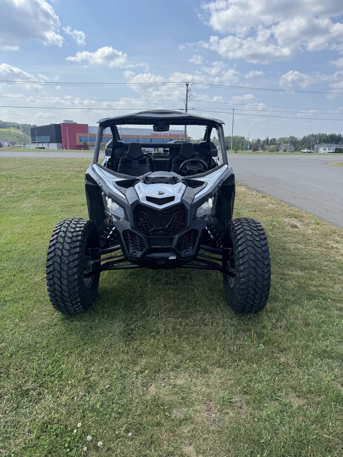2024 Can-Am MAVERICK X3 DS TURBO RR Image 7