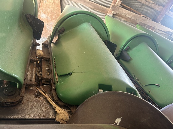 Photo of 2001 John Deere 893