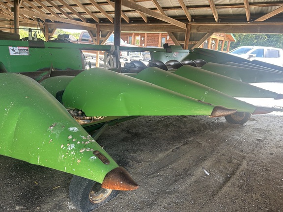 Photo of 2001 John Deere 893