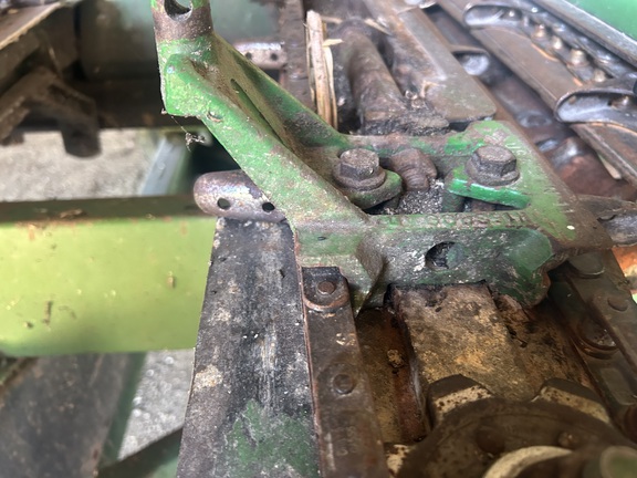 Photo of 2001 John Deere 893