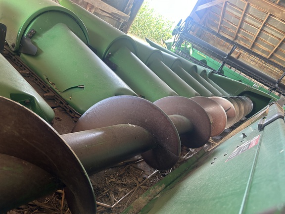 Photo of 2001 John Deere 893