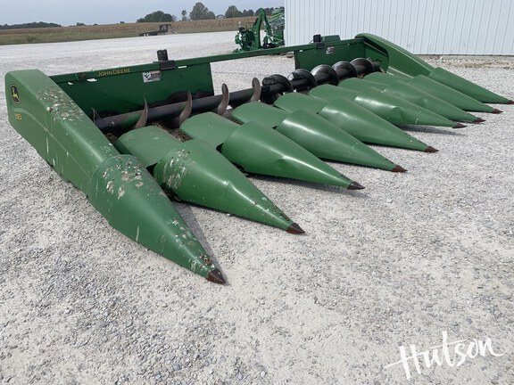 Photo of 2001 John Deere 893