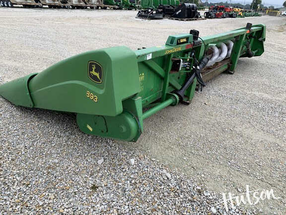 Photo of 2001 John Deere 893