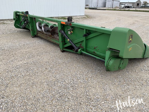 Photo of 2001 John Deere 893