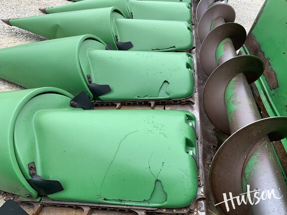 Photo of 2001 John Deere 893