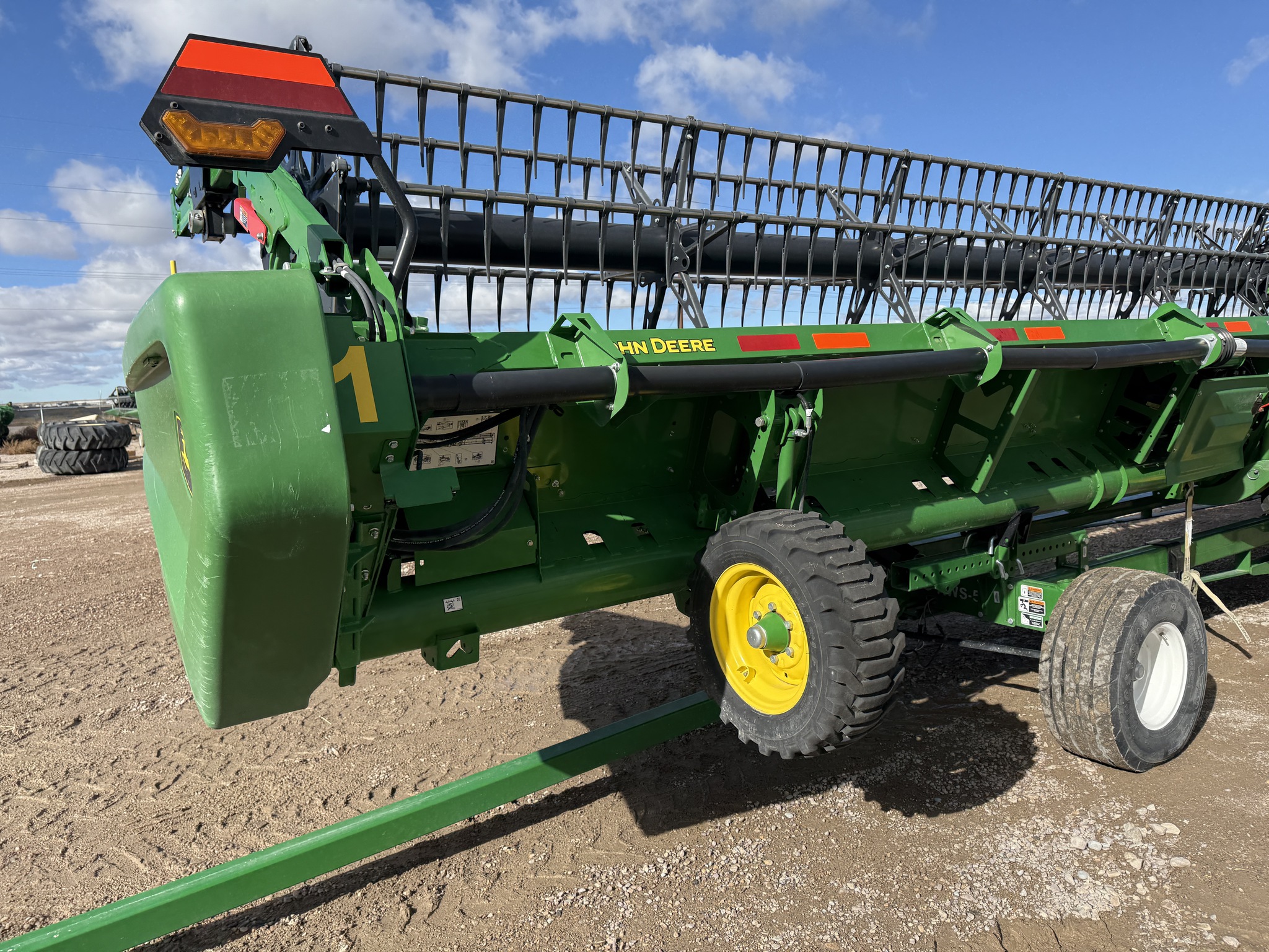 2023 John Deere HD50R Image 15