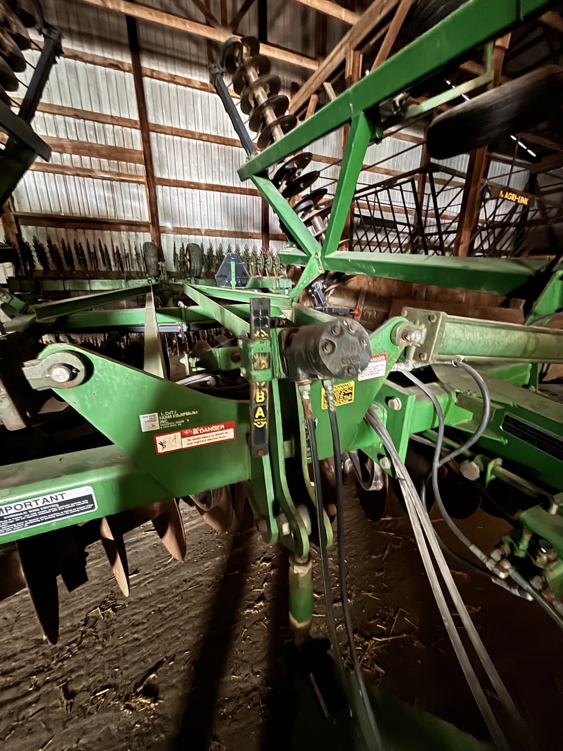 John Deere 635 Image 3