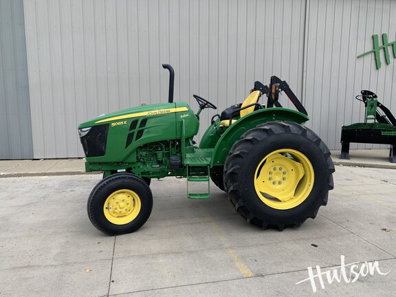 Photo of 2022 John Deere 5065E