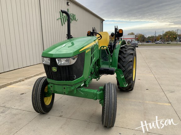 Photo of 2022 John Deere 5065E