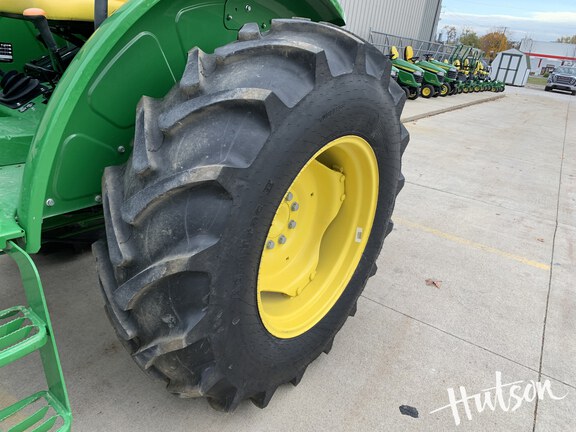 Photo of 2022 John Deere 5065E