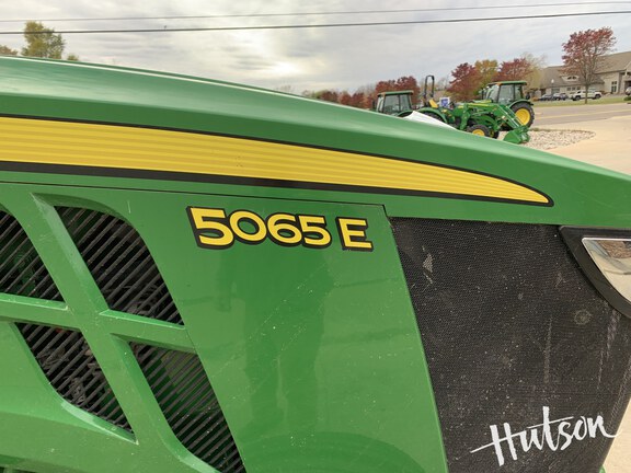 Photo of 2022 John Deere 5065E