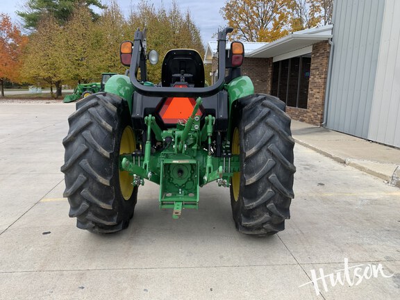 Photo of 2022 John Deere 5065E
