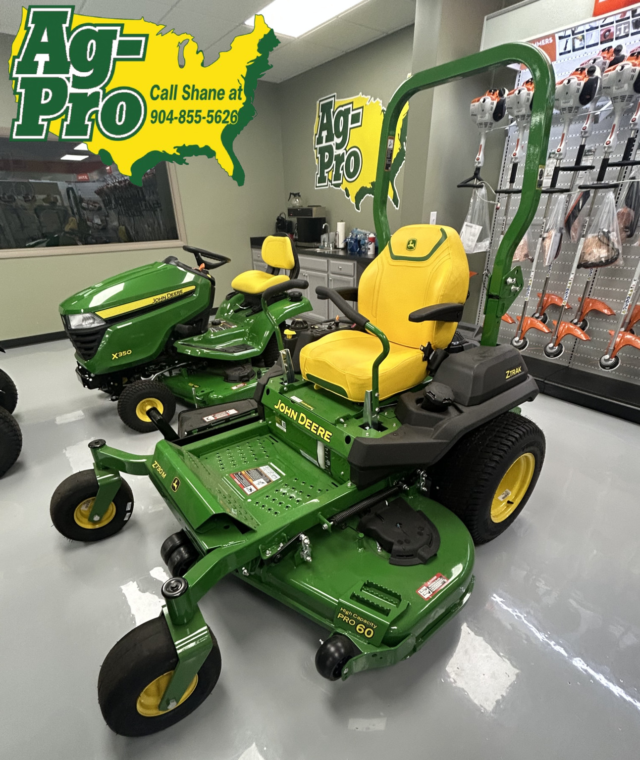2025 John Deere Z730M Image 1