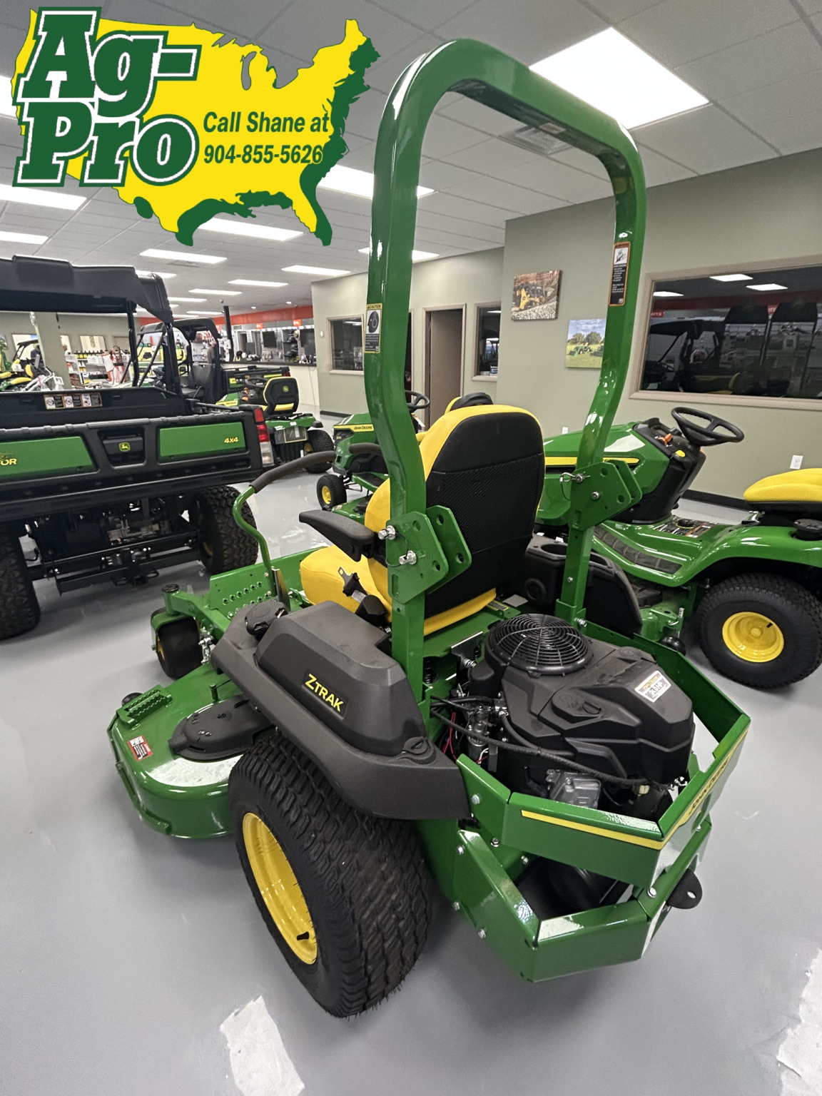 2025 John Deere Z730M Image 3