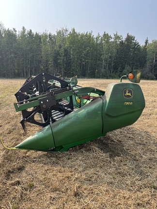 Used 2022 John Deere 730D Combine Platforms at Horizon Ag & Turf in Mayerthorpe, AB - Photo2